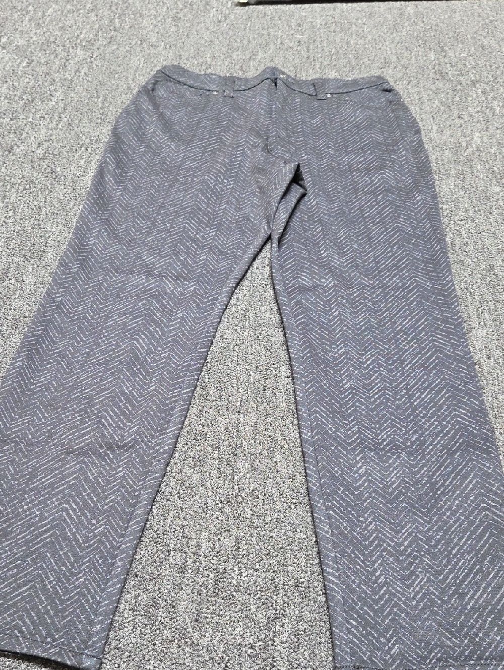 (#1) Gloria Vanderbilt Gray Chevron Wide-Leg Pants
